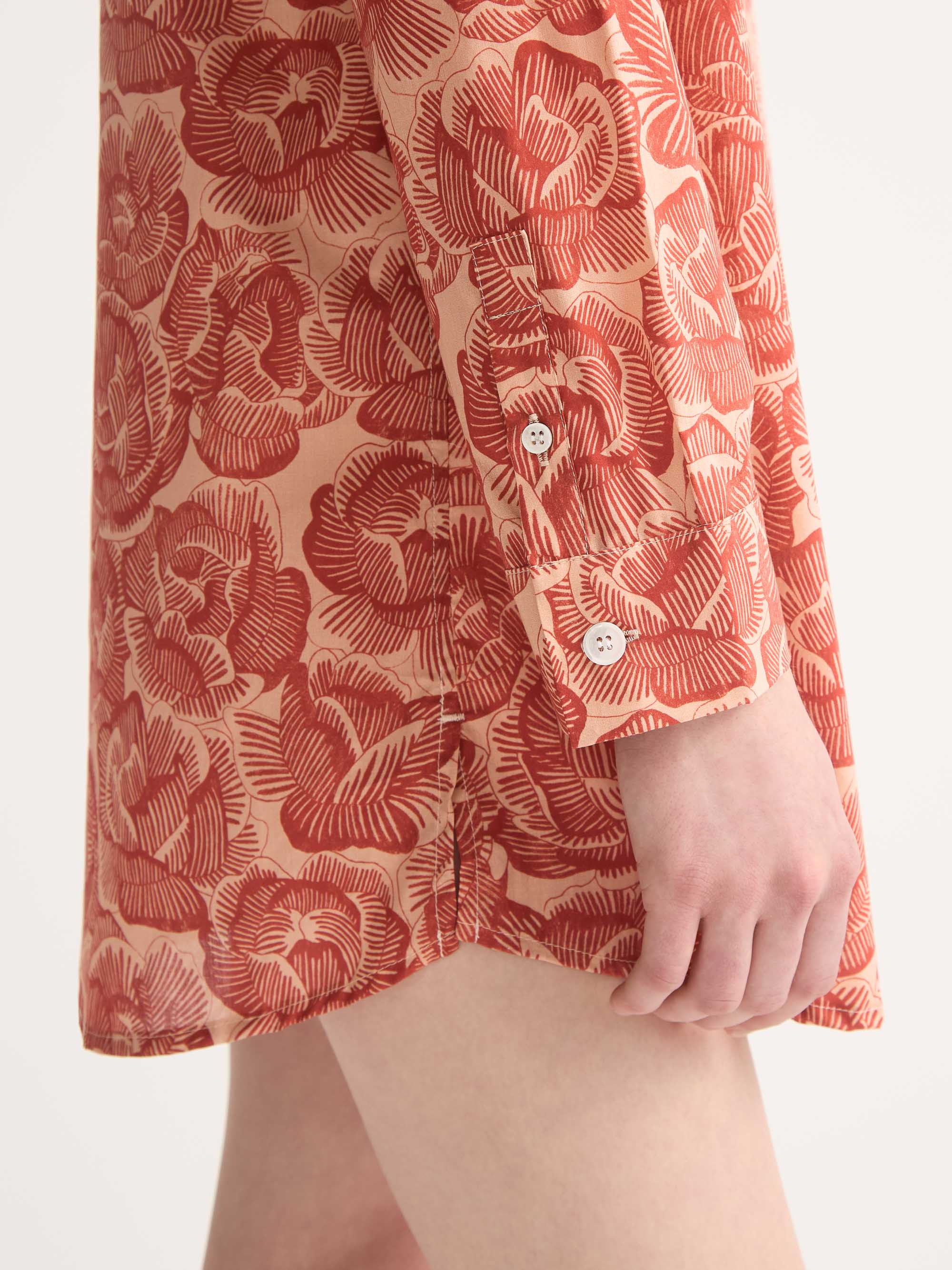 Women's Nightshirt Cotton Batiste Rustic Red & Peach Rose Print