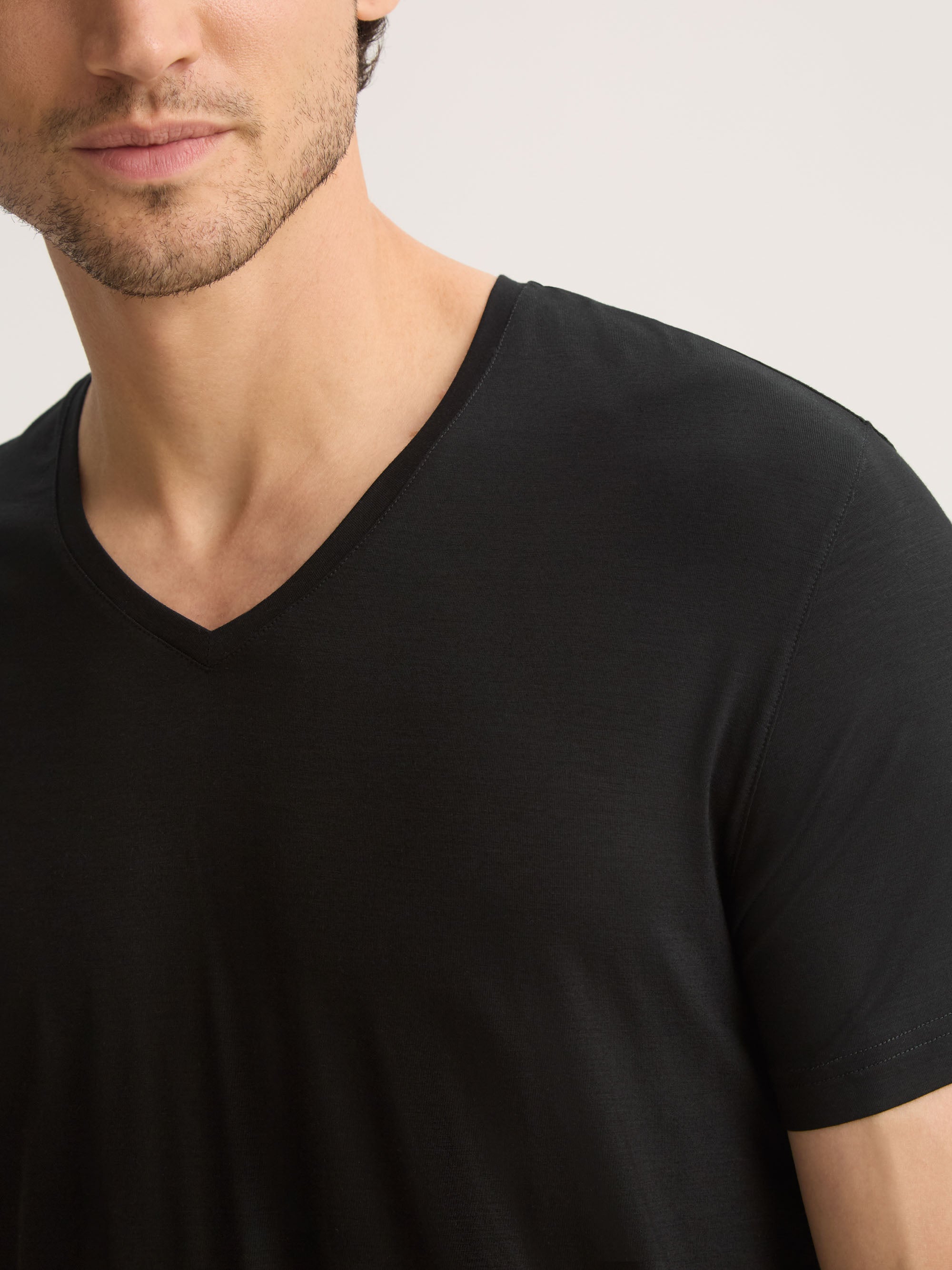 Men's V-Neck T-Shirt Basel Micro Modal Stretch Black