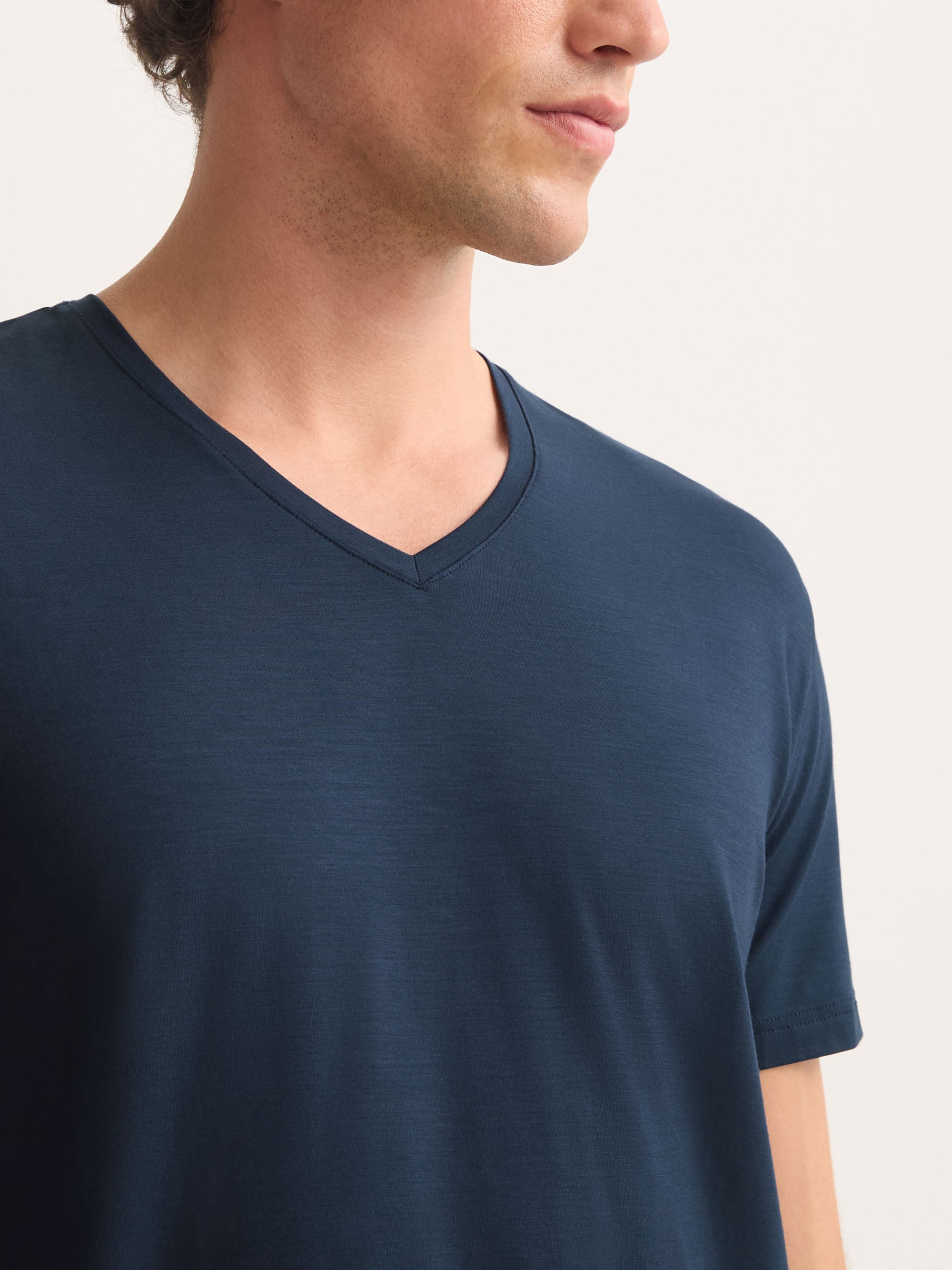 Men's V-Neck T-Shirt Basel Micro Modal Stretch Navy