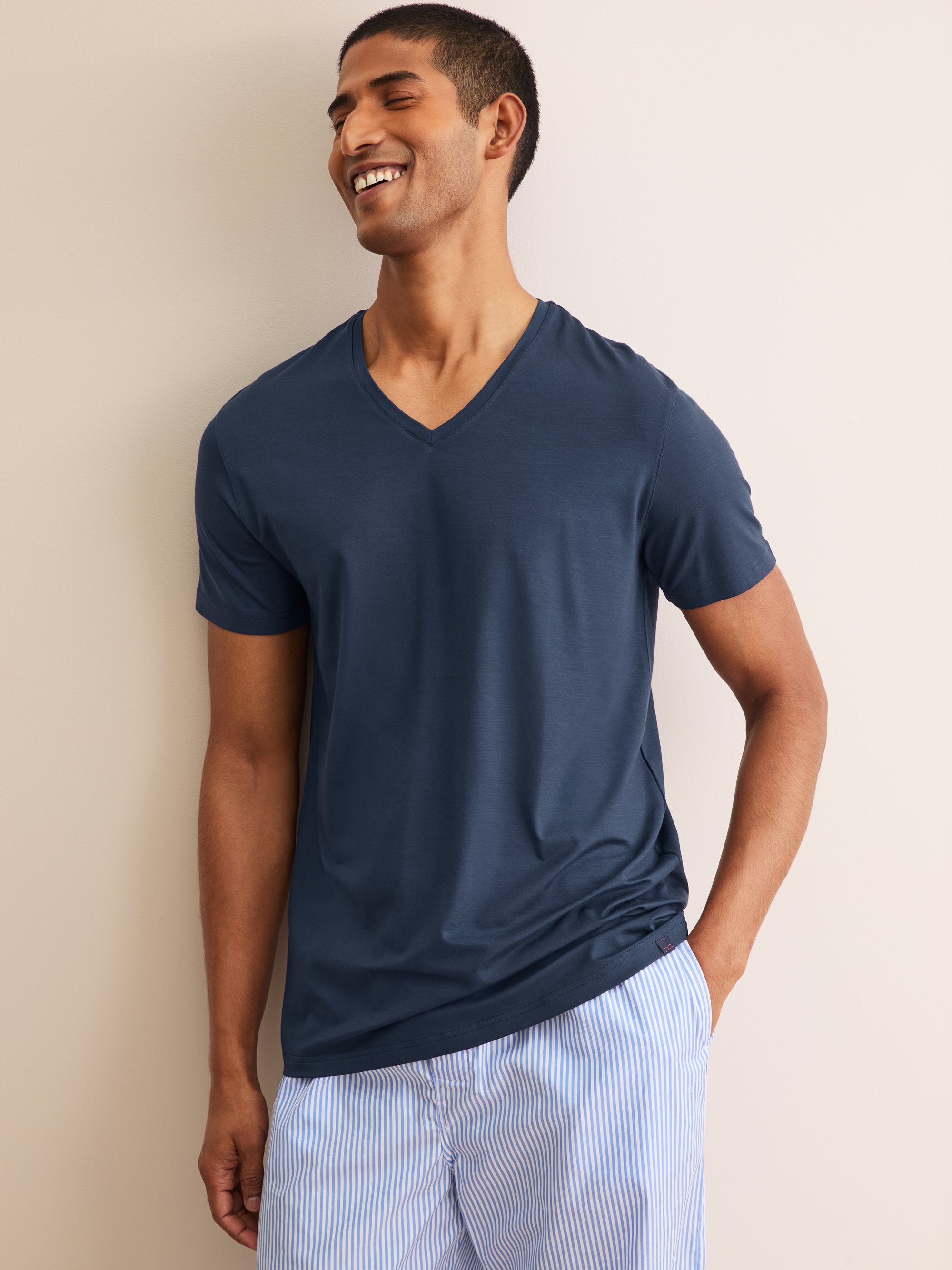 Men's V-Neck T-Shirt Basel Micro Modal Stretch Navy