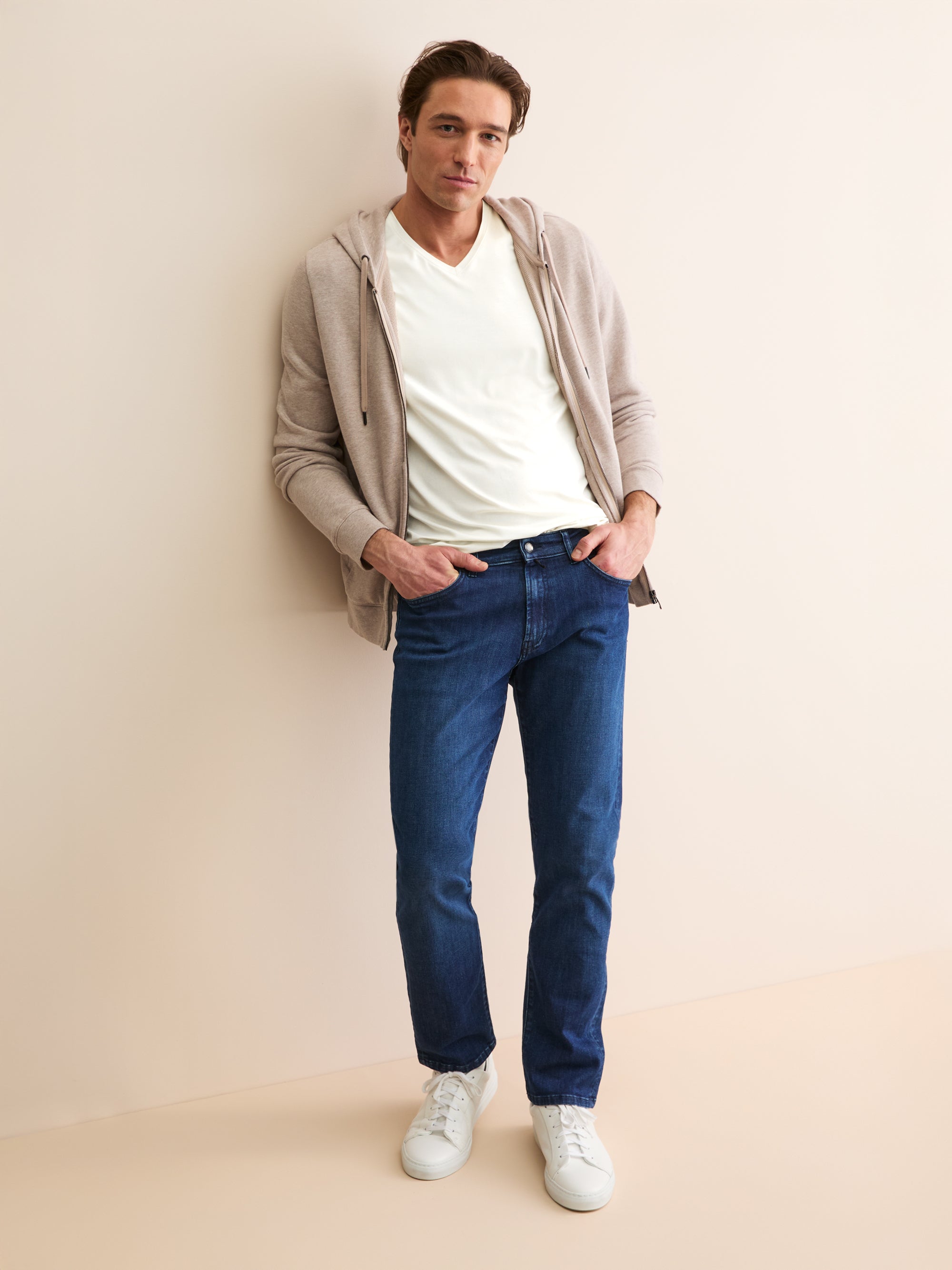 Men's V-Neck T-Shirt Basel Micro Modal Stretch Vanilla