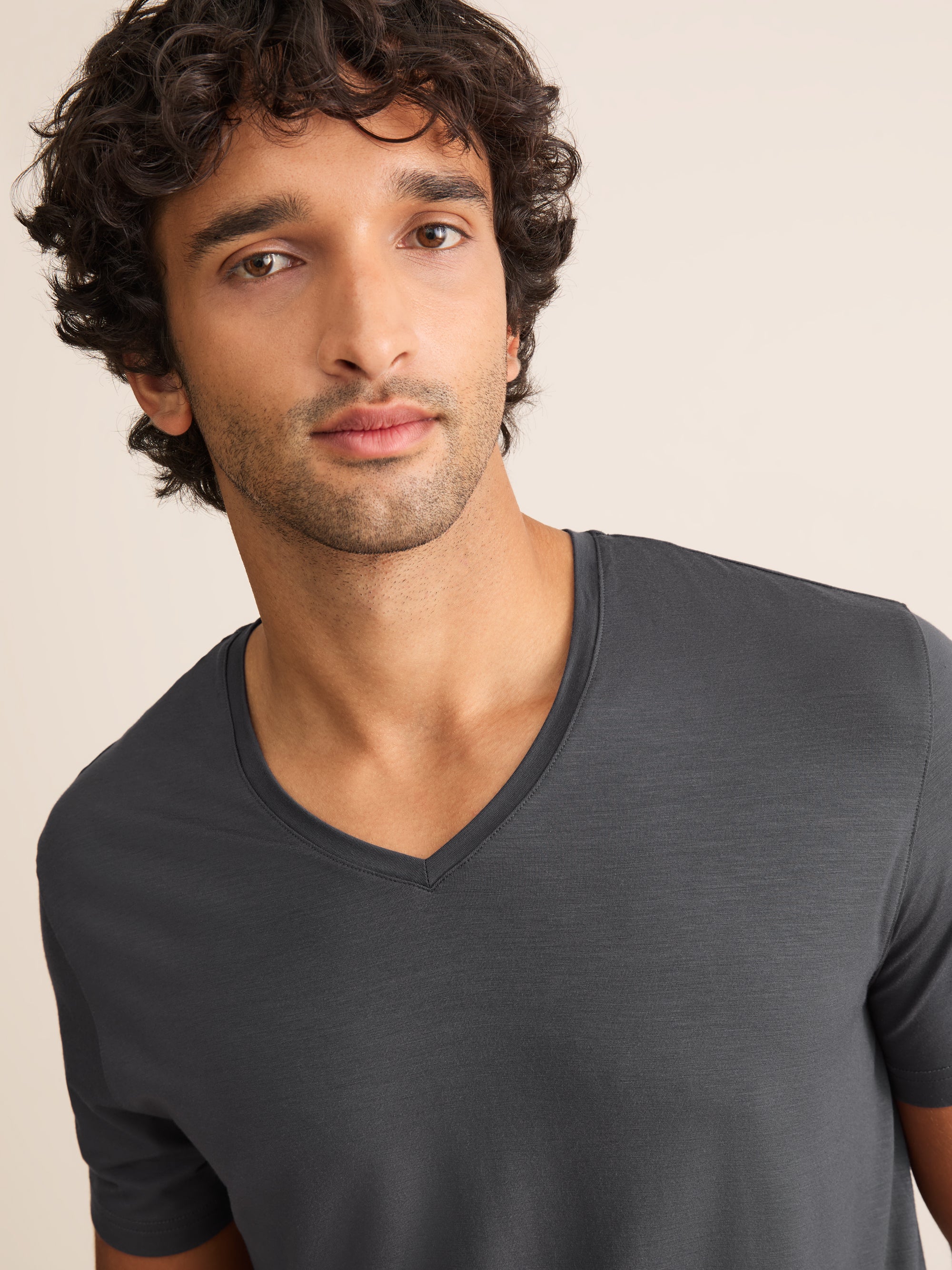 Basel Micro Modal V-Neck T-Shirt Elephant Gray