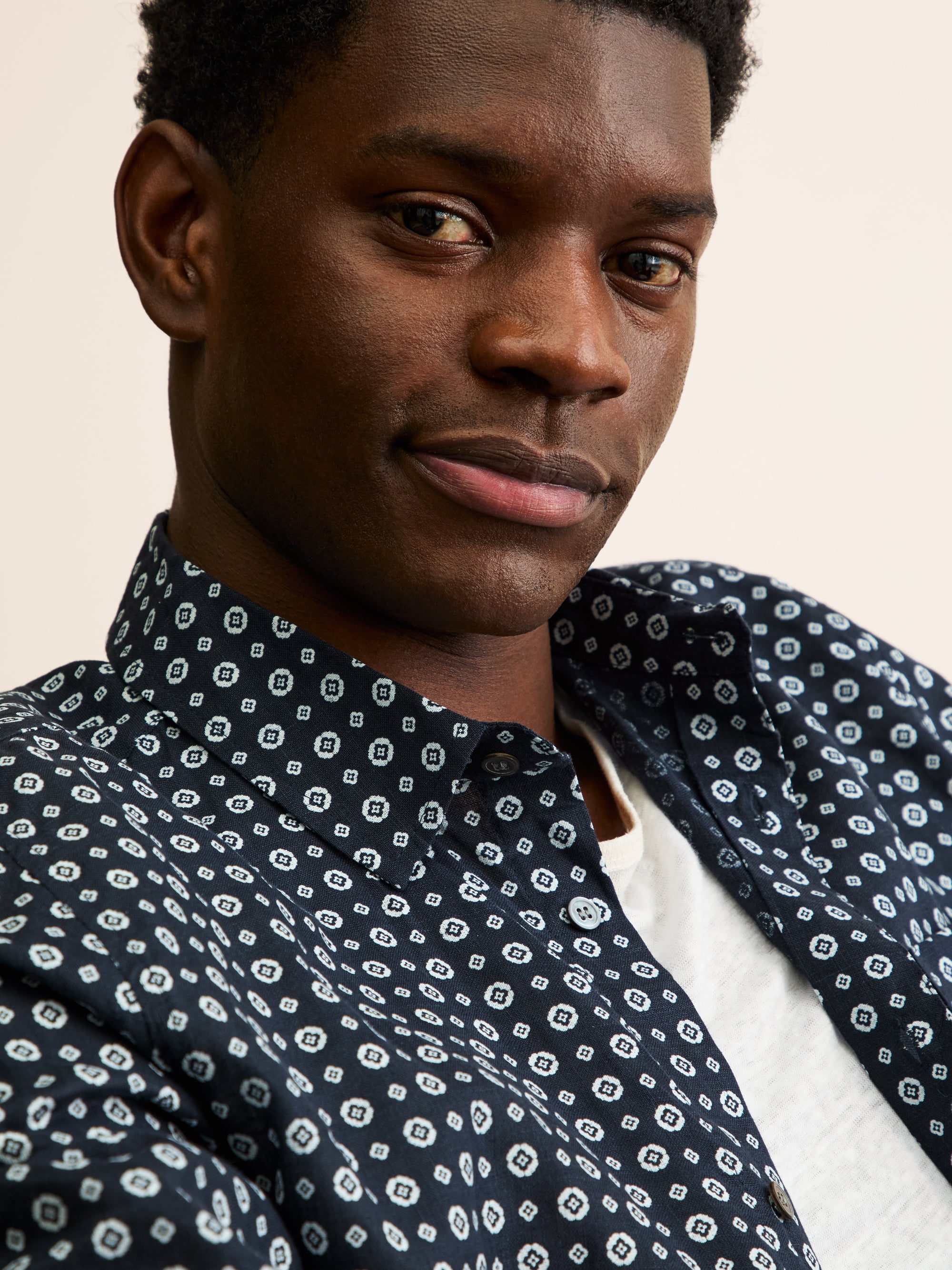 Men's Shirt Milan Linen Navy Blue & White Rose Motif