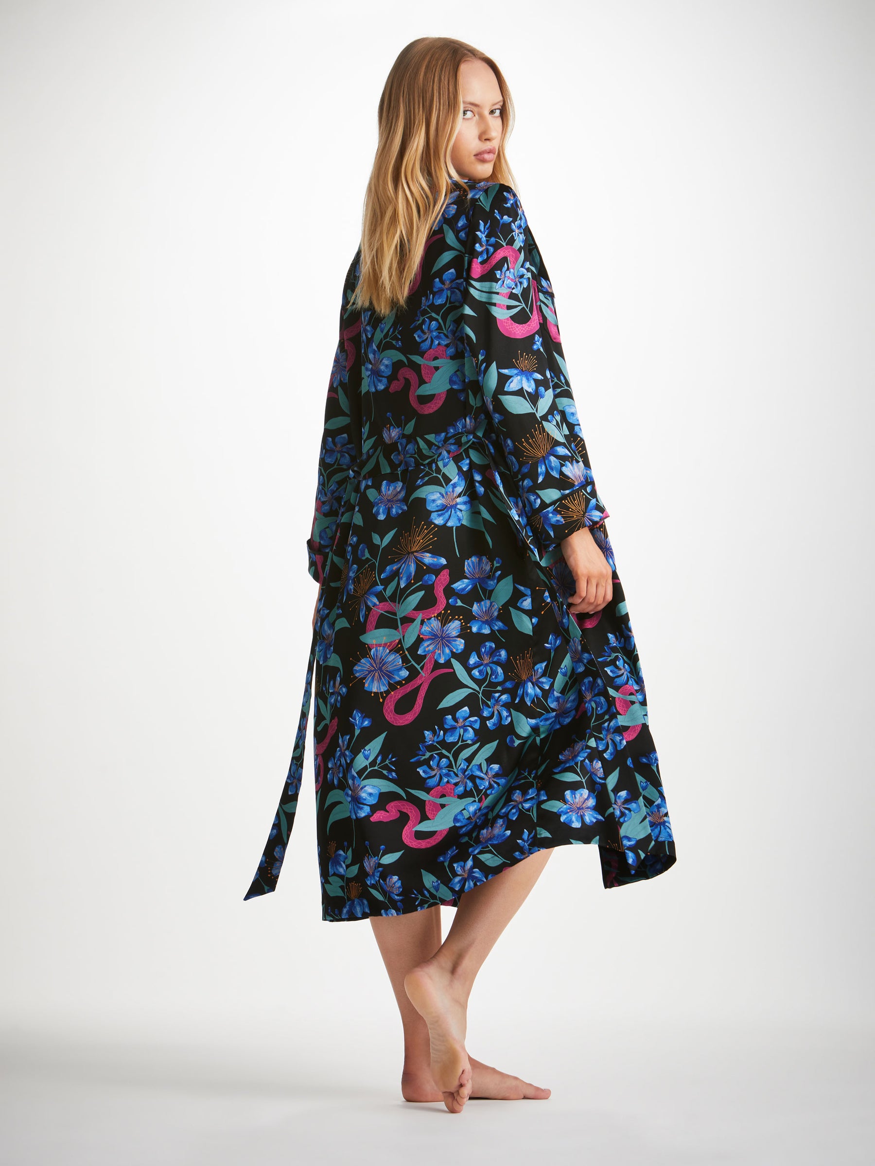 Women's Long Dressing Gown Brindisi 101 Silk Satin Black