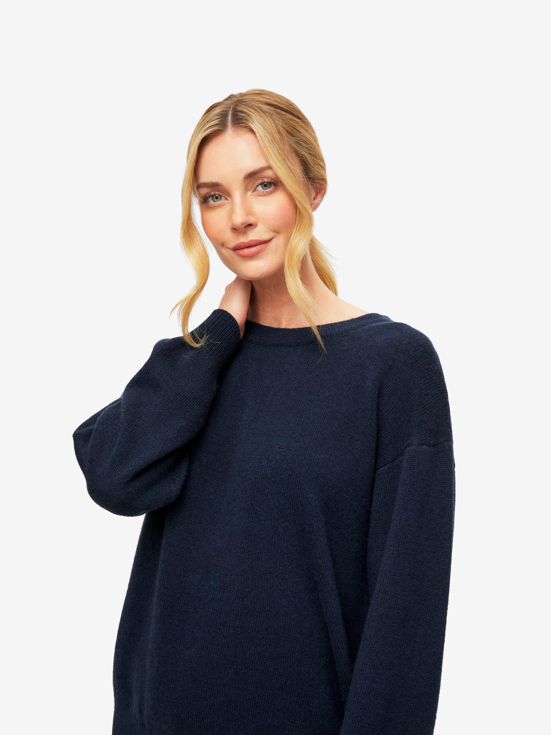 Women's Relaxed Sweater Daphne Cashmere Navy