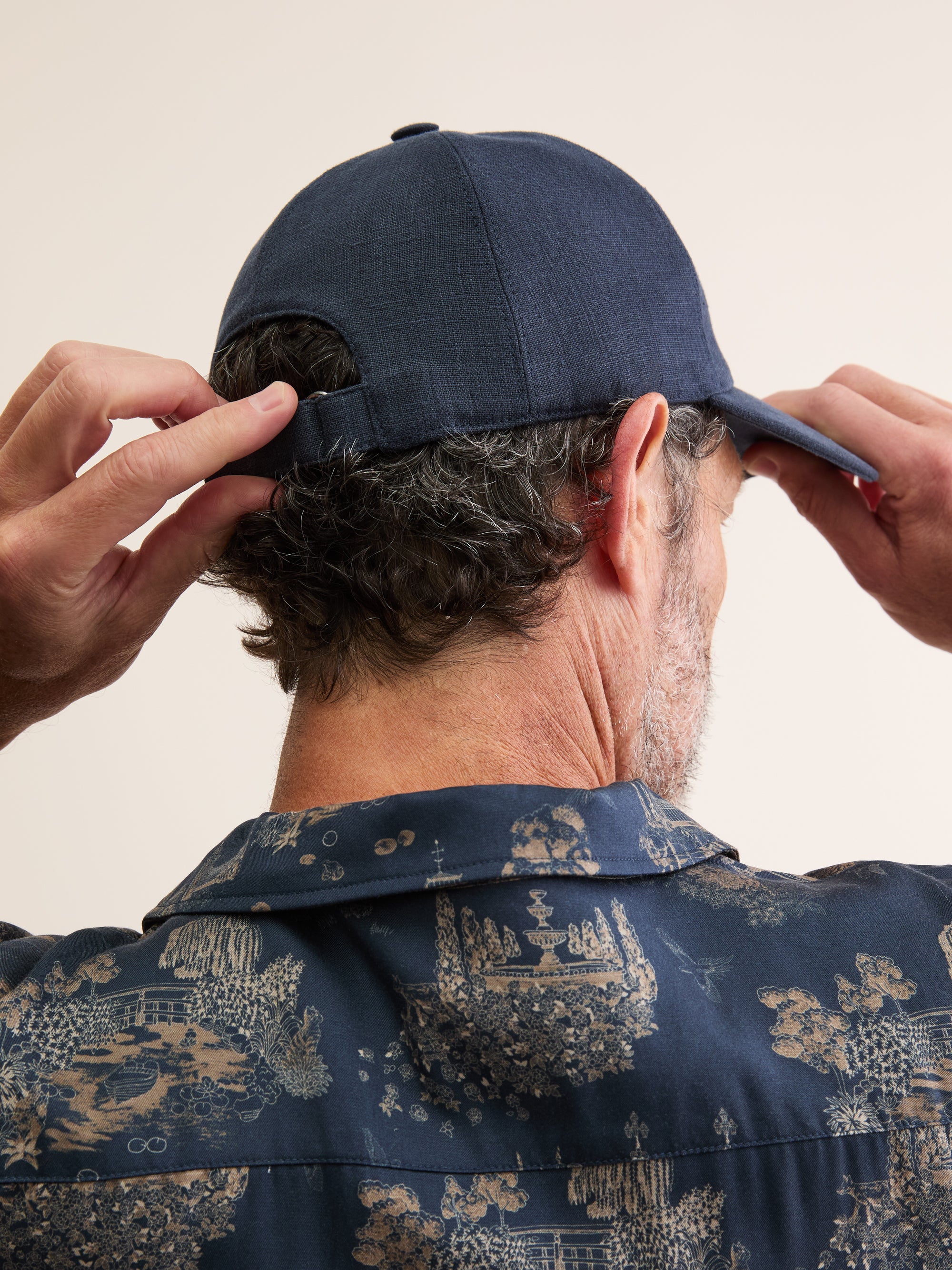 Unisex Vienna Navy Linen Cap | Adjustable Linen Cap Made in Italy