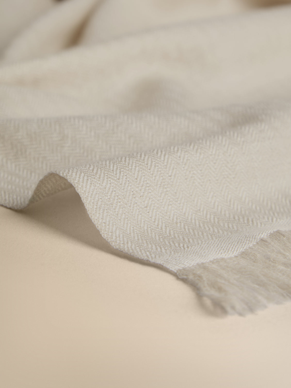 Suri Cashmere Pashmina Shawl Ivory Herringbone