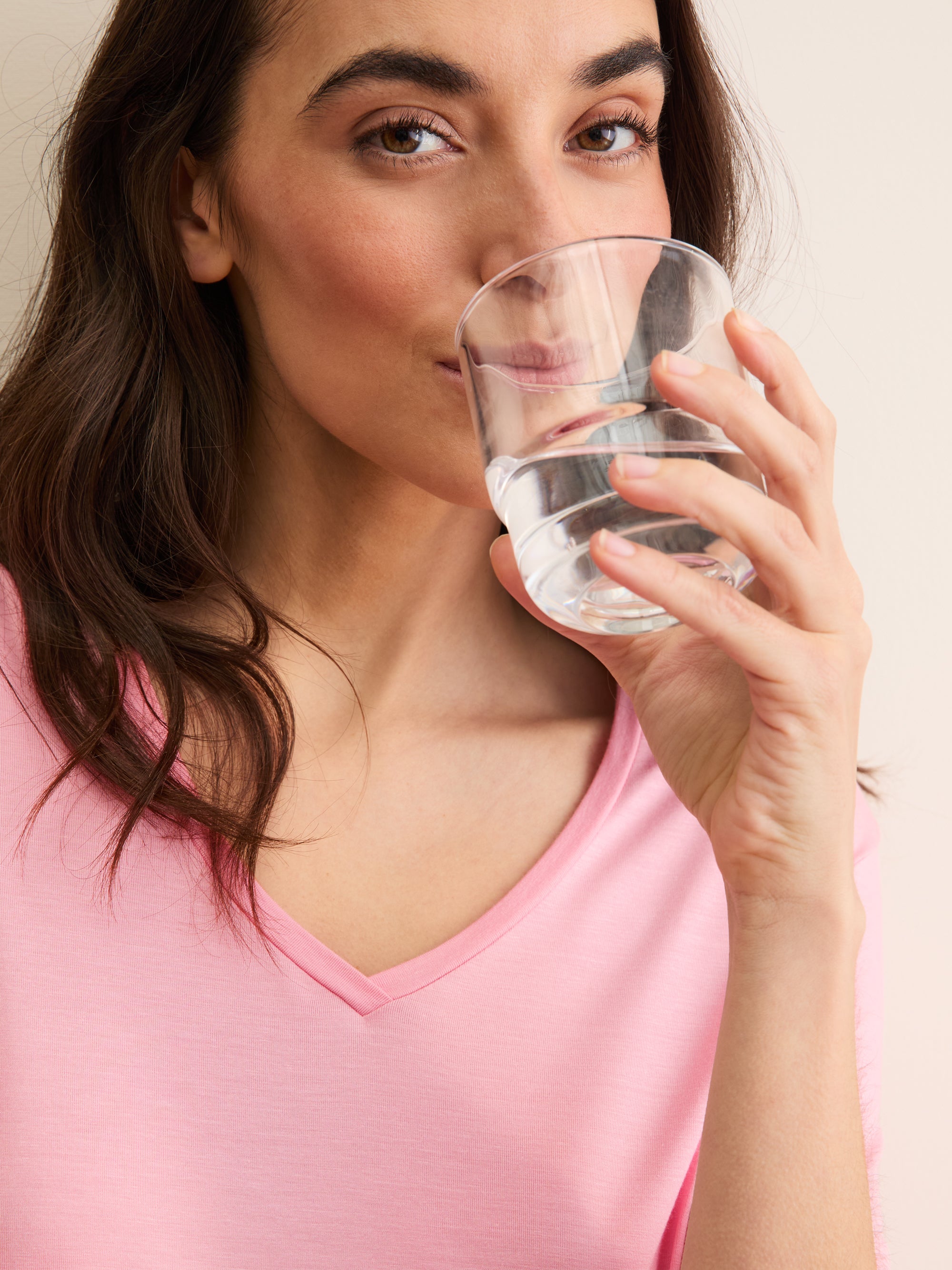 Women's V-Neck Sleep T-Shirt Lara Micro Modal Stretch Pink