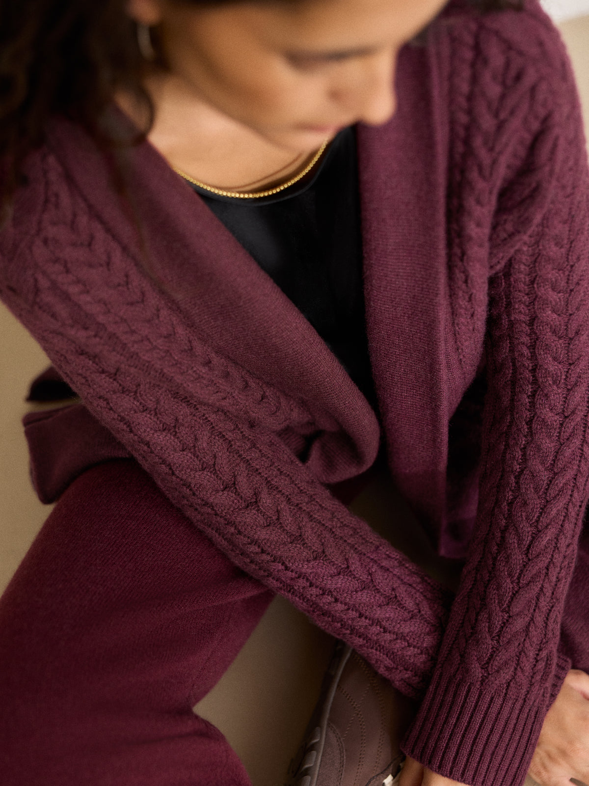 Iris Cashmere Cable Knit Cardigan Burgundy