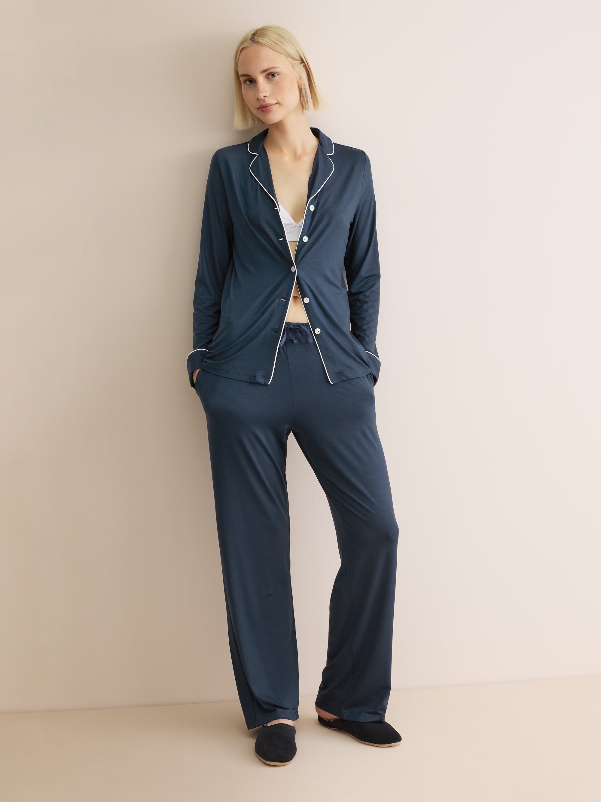 Women's Lara Micro Modal Pyjamas Navy Blue | Derek Rose