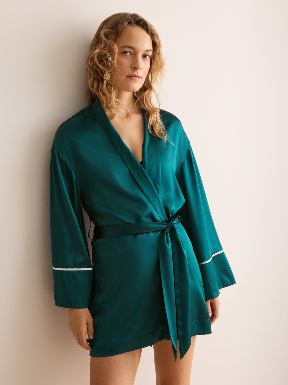 Bailey Silk Short Robe Peacock Green