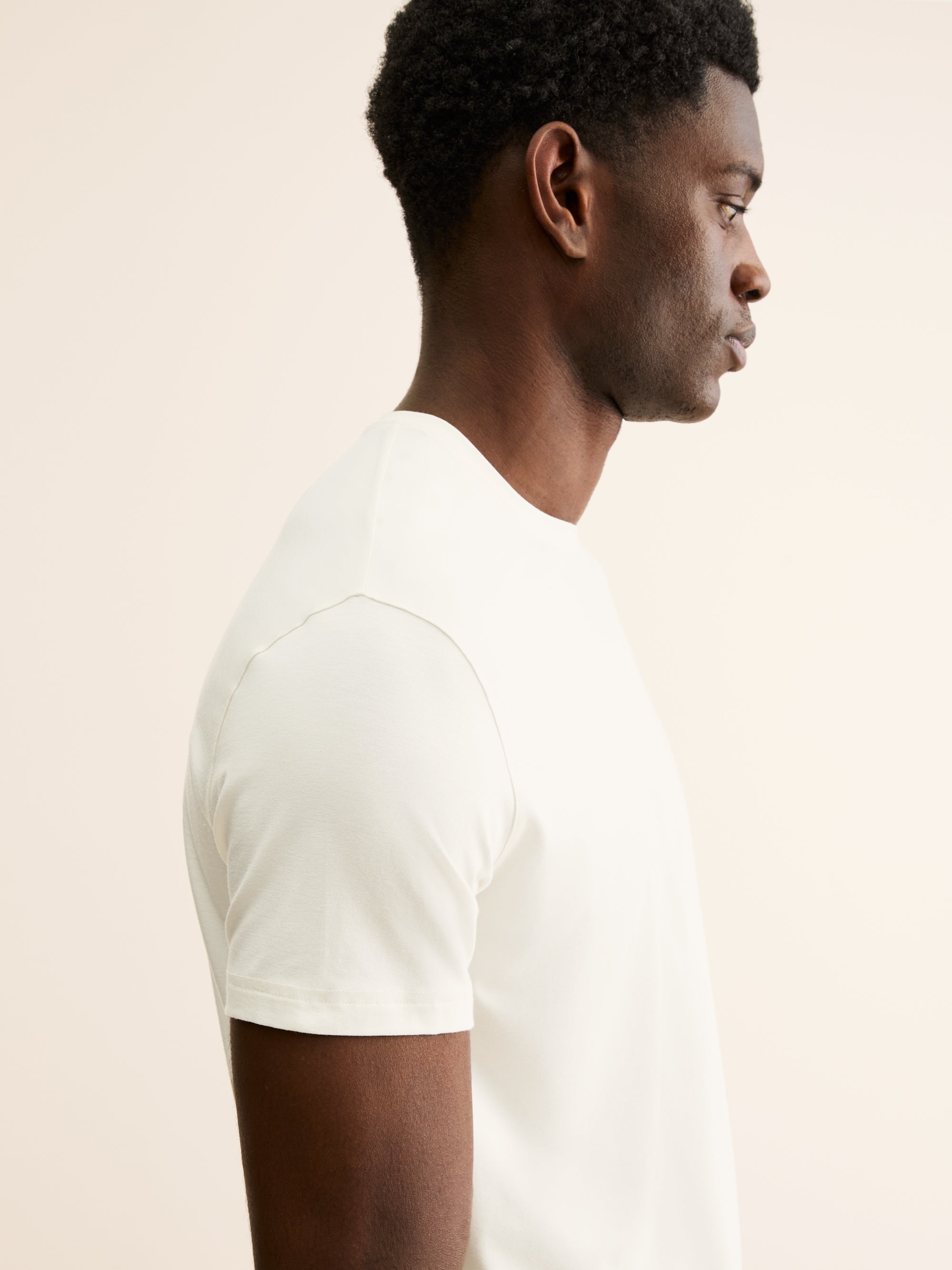 Men's T-Shirt Basel Micro Modal Stretch Vanilla | Derek Rose