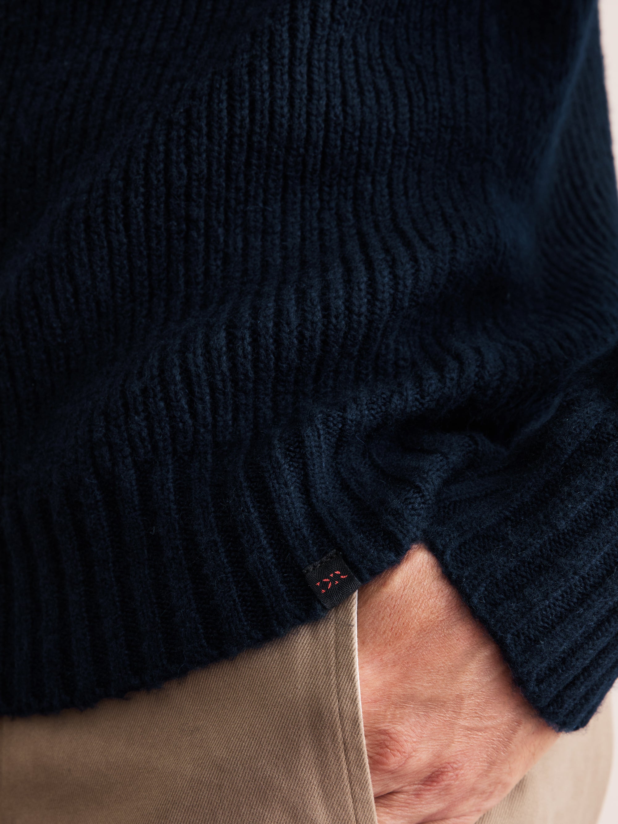 Freddie Wool Cashmere Ribbed Sweater Navy Blue