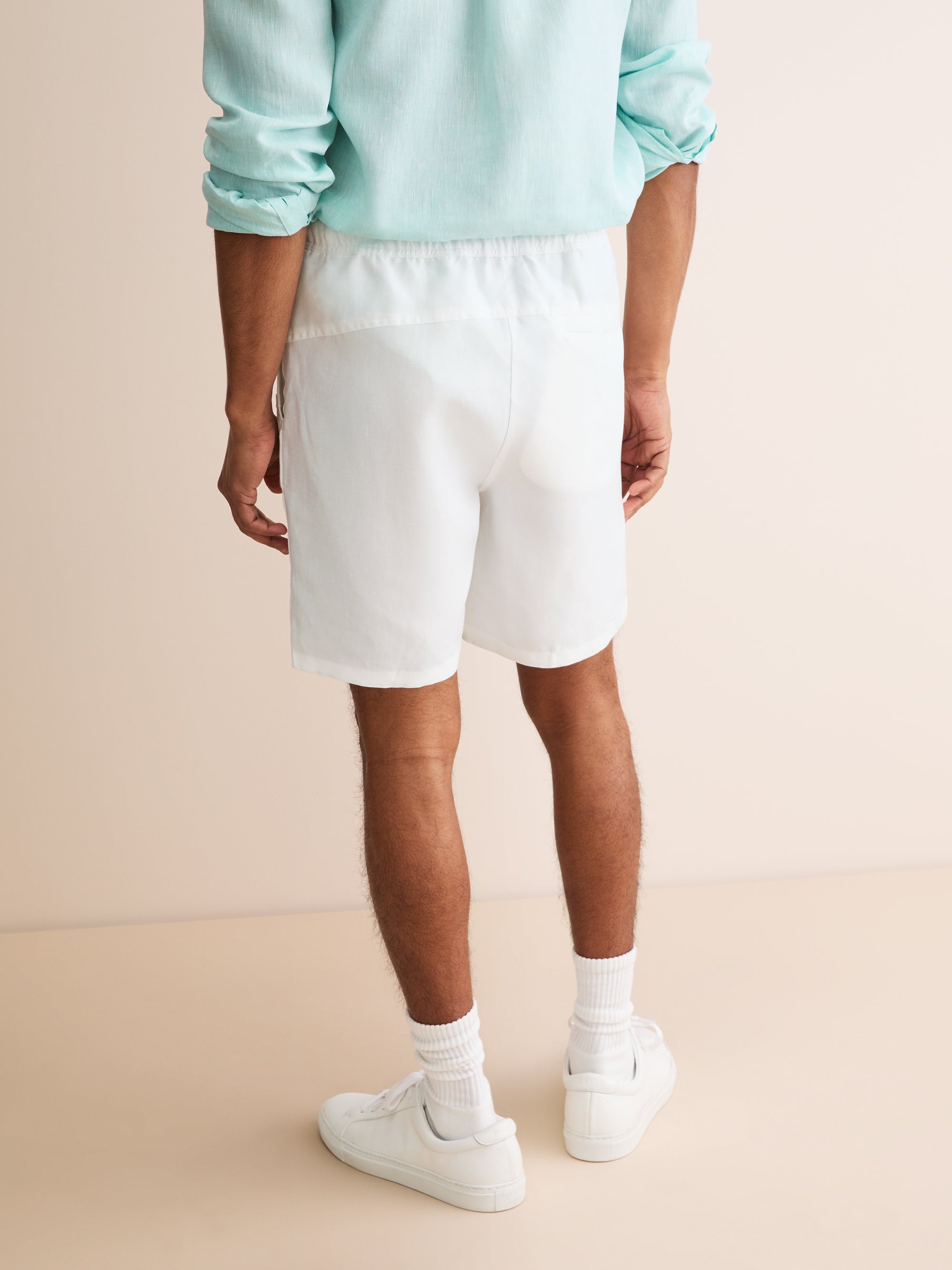 Men's Luxury Pure Linen Resort Shorts White | Derek Rose