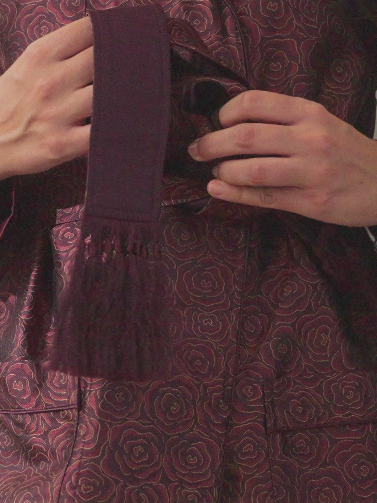 Verona Silk Jacquard Dressing Gown Red Rose